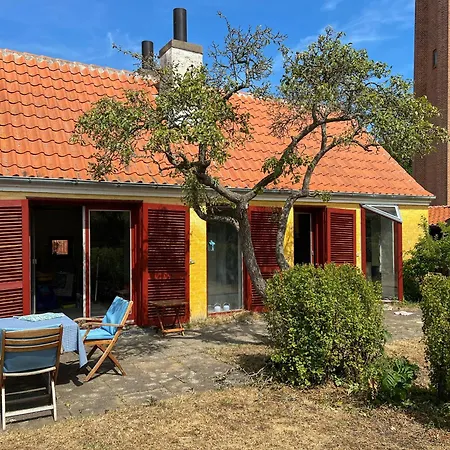 Old Family With A Large Private Garden Feriehus *